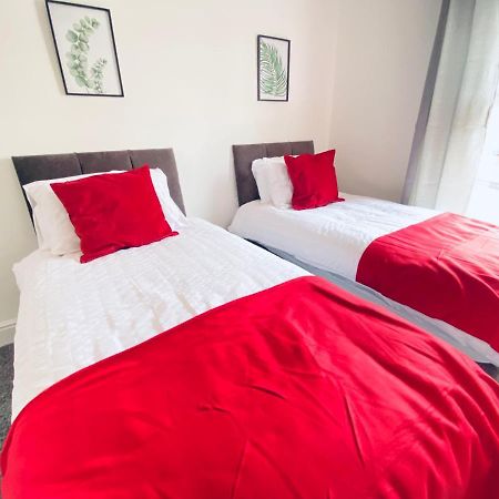 3 Bed Anfield House Close To Lfc Villa Liverpool Eksteriør billede