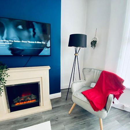 3 Bed Anfield House Close To Lfc Villa Liverpool Eksteriør billede