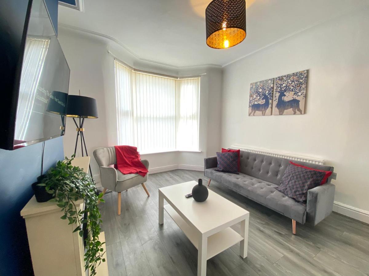 3 Bed Anfield House Close To Lfc Villa Liverpool Eksteriør billede