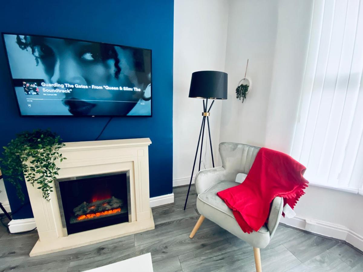 3 Bed Anfield House Close To Lfc Villa Liverpool Eksteriør billede